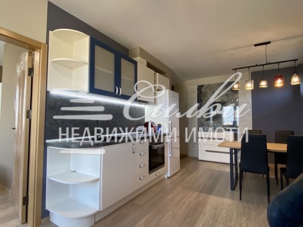 Дава се под наем Двустаен апартамент в Шумен, Пазара - 55 кв.м за 331.5 € - Снимка #1