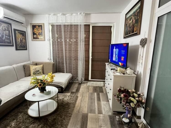Дава се под наем Двустаен апартамент в Бургас, Сарафово - 59 кв.м за 357 € - Снимка #1