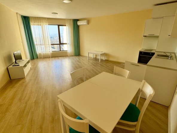 Двустаен апартамент в Варна, м-т Зеленика - 105 кв.м за 1785 €/кв.м - Снимка #1