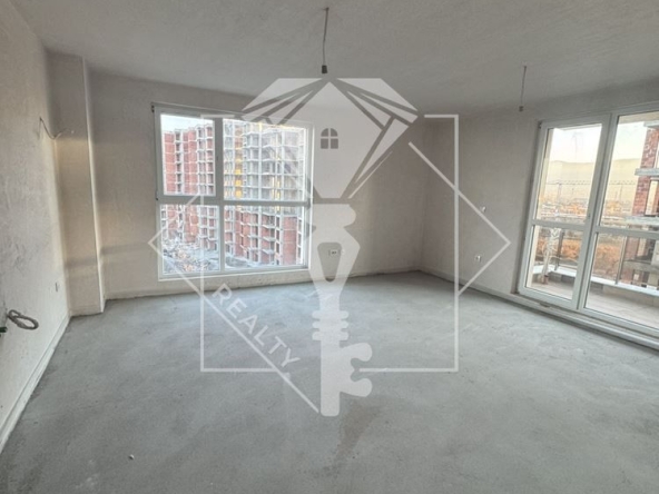 Тристаен апартамент в Пловдив, Южен - 106 кв.м за 1150 €/кв.м - Снимка #1