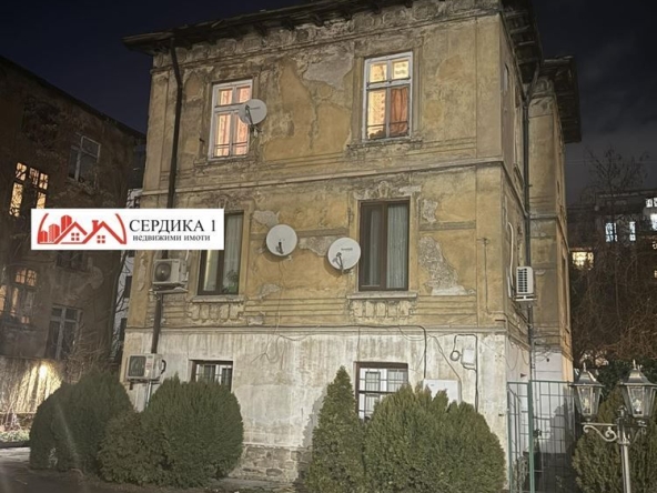 Етаж от къща в София, Център - 83 кв.м за 2245 €/кв.м - Снимка #1