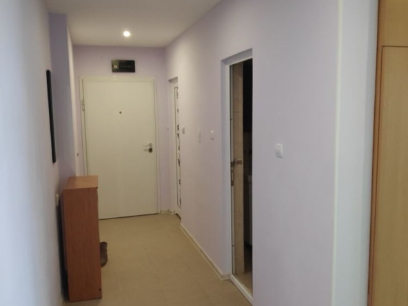 Тристаен апартамент в Исперих - 82 кв.м за 964 €/кв.м - Снимка #1