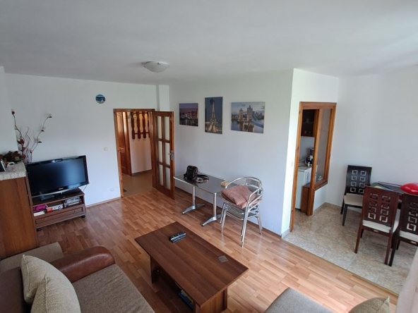 Двустаен апартамент в Велинград - 70 кв.м за 1258 €/кв.м - Снимка #1