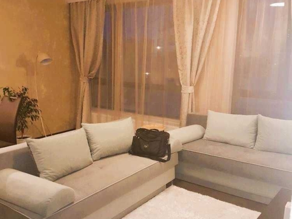 Дава се под наем Двустаен апартамент в София, Кръстова вада - 68 кв.м за 612 € - Снимка #1