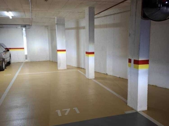 Дава се под наем Гараж / Паркомясто в Пловдив, Христо Смирненски - 10 кв.м за 75 € - Снимка #1