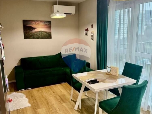 Тристаен апартамент в Варна, Левски - 90 кв.м за 2778 €/кв.м - Снимка #1
