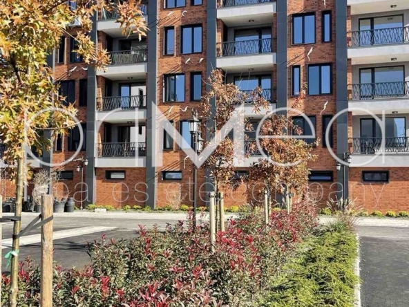 Тристаен апартамент в Бургас, Славейков - 139 кв.м за 1180 €/кв.м - Снимка #1