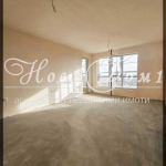 Тристаен апартамент в Варна, Бриз - 103 кв.м за 2004 €/кв.м - Снимка #1