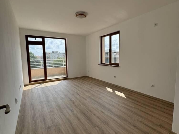 Двустаен апартамент в Бургас, Долно Езерово - 56 кв.м за 1222 €/кв.м - Снимка #1