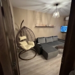 Дава се под наем Тристаен апартамент в Варна, Погреби - 98 кв.м за 663 € - Снимка #1