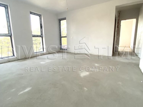 Тристаен апартамент в к.к. Св.Св. Константин и Елена - 85 кв.м за 1942 €/кв.м - Снимка #1