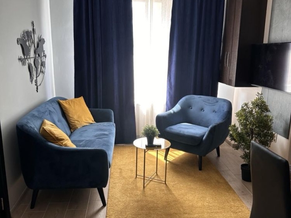 Дава се под наем Тристаен апартамент в Варна, Окръжна болница - 89 кв.м за 714 € - Снимка #1