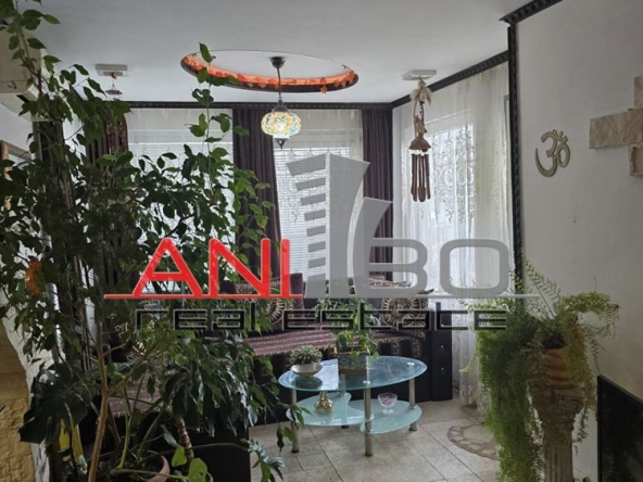 Дава се под наем Тристаен апартамент в Варна, ВИНС - 55 кв.м за 720 € - Снимка #1