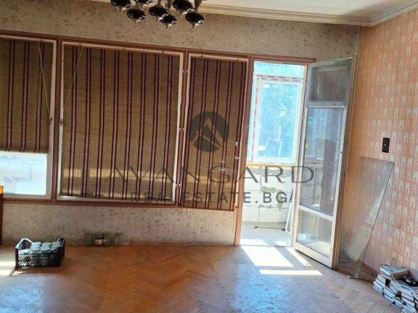 Двустаен апартамент в Пловдив, Изгрев - 65 кв.м за 872 €/кв.м - Снимка #1