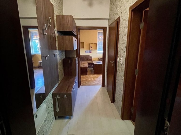 Дава се под наем Двустаен апартамент в Димитровград - 48 кв.м за 153 € - Снимка #1