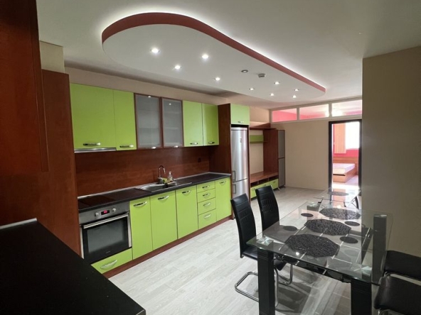 Дава се под наем Тристаен апартамент в София, Студентски град - 100 кв.м за 509.49 € - Снимка #1