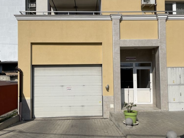 Дава се под наем Гараж / Паркомясто в София, Надежда 2 - 12 кв.м за 102 € - Снимка #1