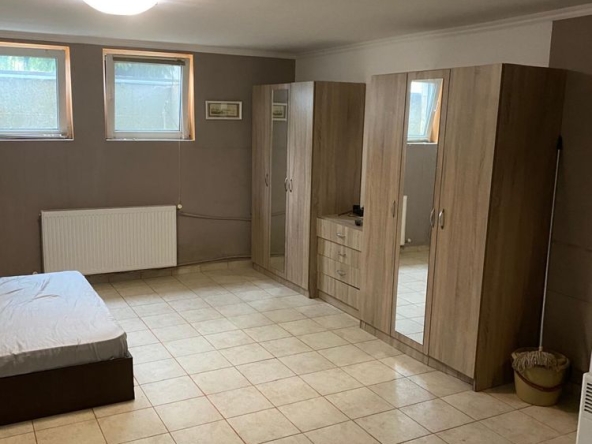 Дава се под наем Едностаен апартамент в Пловдив, Център - 40 кв.м за 306 € - Снимка #1