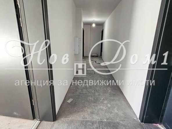 Двустаен апартамент в Варна, Възраждане 1 - 81 кв.м за 1420 €/кв.м - Снимка #1