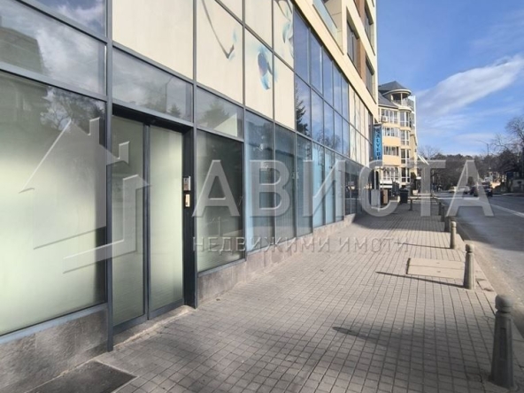 Дава се под наем Магазин в София, Лозенец - 400 кв.м за 5200 € - Снимка #1