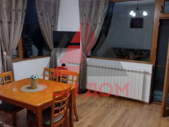 Дава се под наем Етаж от къща в Варна, Цветен квартал - 70 кв.м за 459 € - Снимка #1