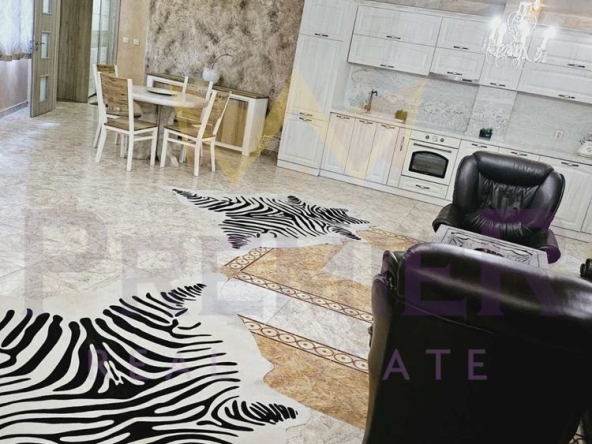 Тристаен апартамент в София, Люлин 6 - 151 кв.м за 1600 €/кв.м - Снимка #1