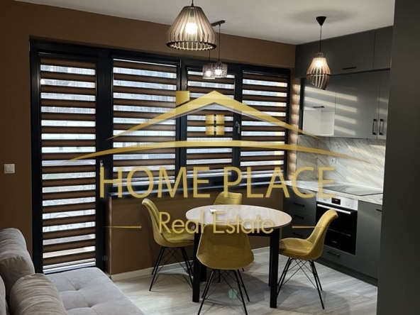 Дава се под наем Двустаен апартамент в к.к. Св.Св. Константин и Елена - 48 кв.м за 499.8 € - Снимка #1