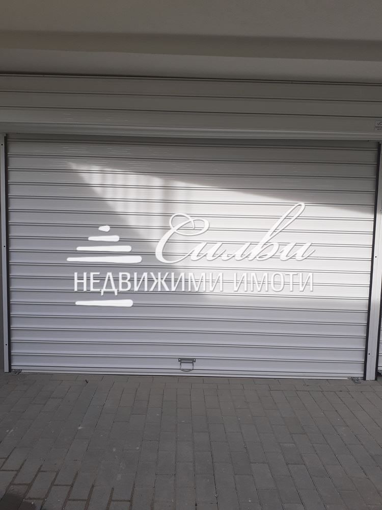 Дава се под наем Гараж / Паркомясто в Шумен, Болницата - 22 кв.м за 86.7 € - Снимка #1