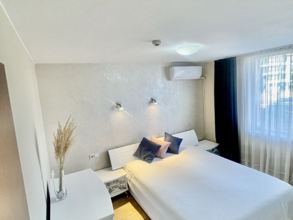 Дава се под наем Тристаен апартамент в Банско - 100 кв.м за 382.5 € - Снимка #1