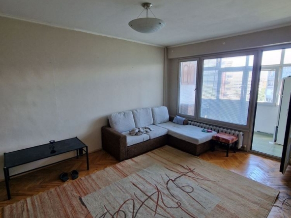 Дава се под наем Двустаен апартамент в София, Люлин 6 - 46 кв.м за 375 € - Снимка #1