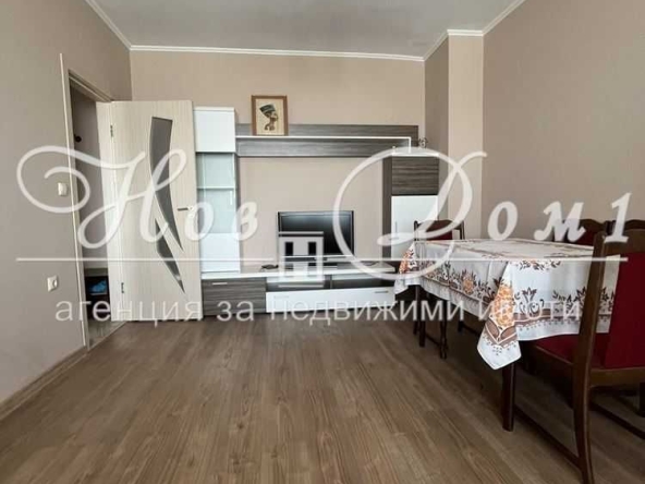 Дава се под наем Тристаен апартамент в Варна, Цветен квартал - 80 кв.м за 612 € - Снимка #1