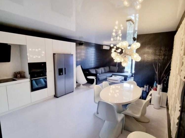 Двустаен апартамент в София, Витоша - 80 кв.м за 1463 €/кв.м - Снимка #1