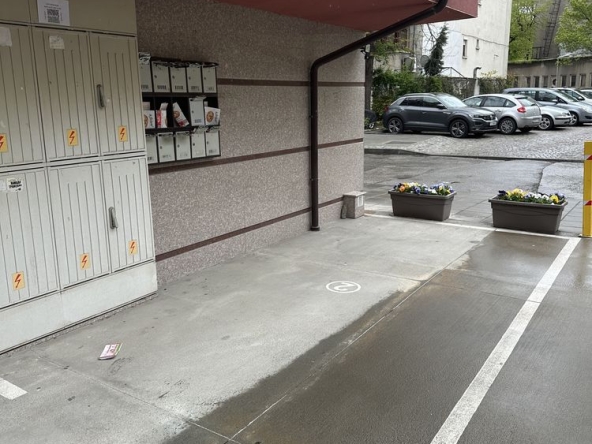 Дава се под наем Гараж / Паркомясто в Пловдив, Централна гара - 12 кв.м за 102 € - Снимка #1