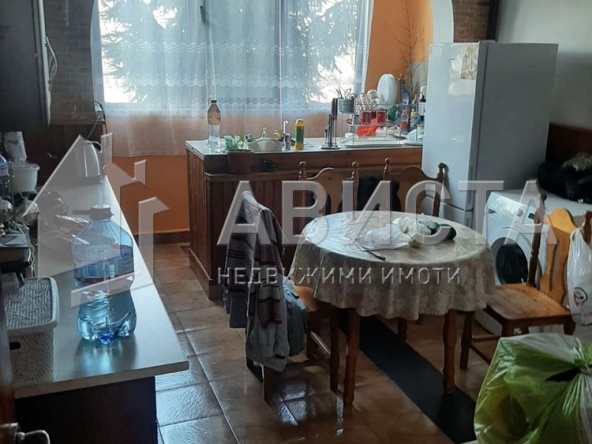 Тристаен апартамент в София, Хаджи Димитър - 84 кв.м за 2370 €/кв.м - Снимка #1