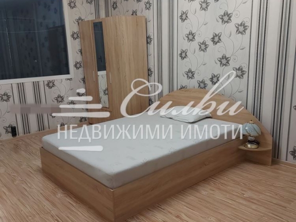 Дава се под наем Едностаен апартамент в Търговище, Център - 44 кв.м за 204 € - Снимка #1