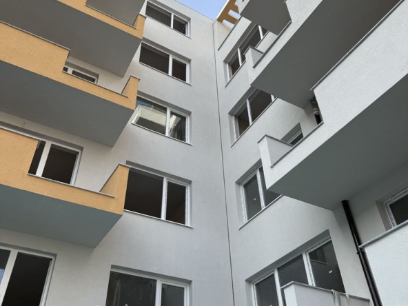 Двустаен апартамент в Пловдив, Остромила - 64 кв.м за 1091 €/кв.м - Снимка #1