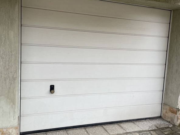 Дава се под наем Гараж / Паркомясто в София, Бъкстон - 20 кв.м за 163.2 € - Снимка #1