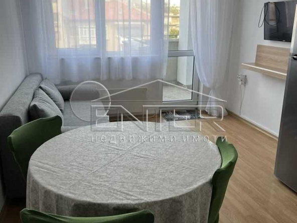 Дава се под наем Двустаен апартамент в Варна, Окръжна болница - 55 кв.м за 400 € - Снимка #1