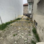 Етаж от къща в Варна, Гръцка махала - 53 кв.м за 1321 €/кв.м - Снимка #1