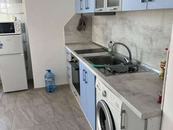 Дава се под наем Двустаен апартамент в Бургас, Сарафово - 65 кв.м за 433.5 € - Снимка #1