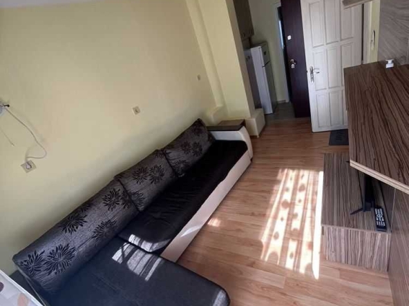 Дава се под наем Двустаен апартамент в Пловдив, Център - 55 кв.м за 325 € - Снимка #1