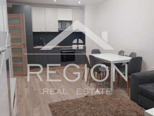 Дава се под наем Двустаен апартамент в Варна, Младост 1 - 87 кв.м за 612 € - Снимка #1