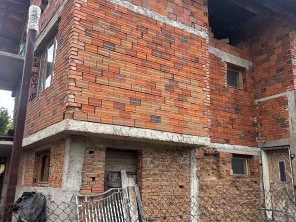 Къща в Кюстендил, Румена войвода - 150 кв.м за 520 €/кв.м - Снимка #1