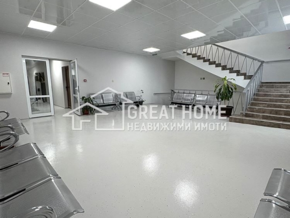 Офис в Търговище, Промишлена зона - 25 кв.м за 9 €/кв.м - Снимка #1