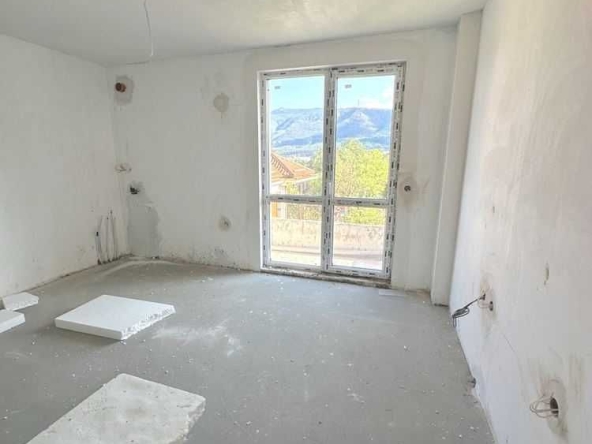 Тристаен апартамент в София, Горна баня - 86 кв.м за 2014 €/кв.м - Снимка #1