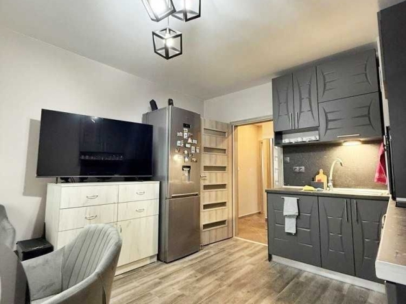 Четиристаен апартамент в София, Малашевци - 85 кв.м за 1989 €/кв.м - Снимка #1