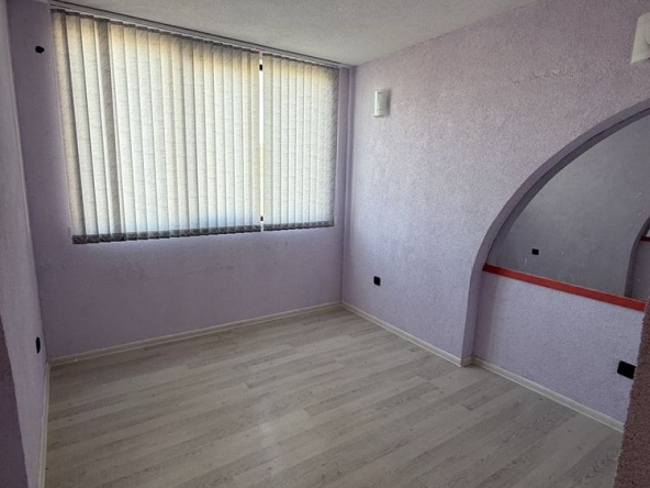 Тристаен апартамент в Казанлък - 100 кв.м за 1275 €/кв.м - Снимка #1