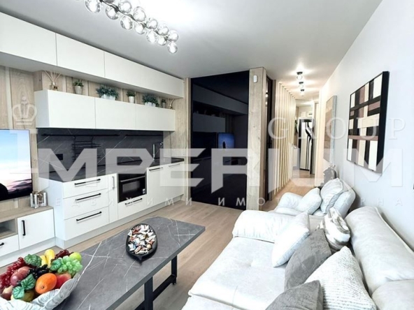 Дава се под наем Тристаен апартамент в Варна, Бриз - 60 кв.м за 1300 € - Снимка #1