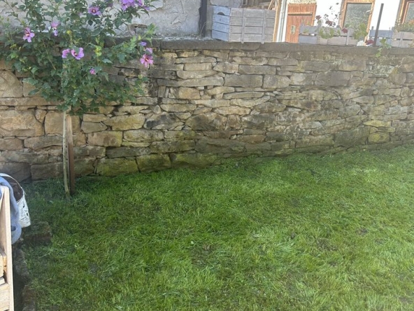 Дава се под наем Къща в Ловеч, Промишлена зона - Изток - 140 кв.м за 408 € - Снимка #1