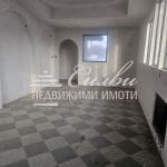 Магазин в Каспичан - 194 кв.м за 316 €/кв.м - Снимка #1